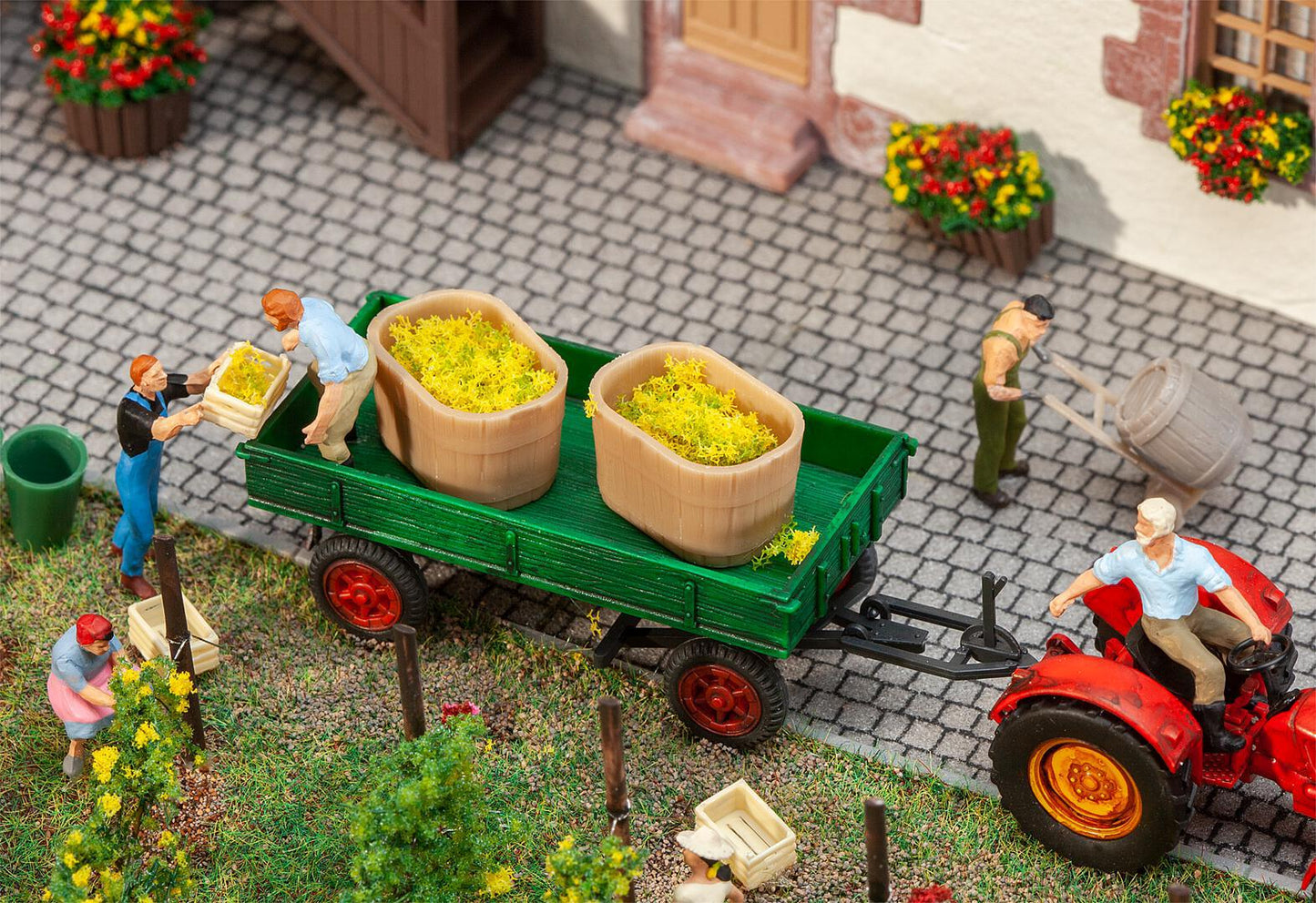 Faller 180972 2 Wooden casks and 2 tubs 1:87