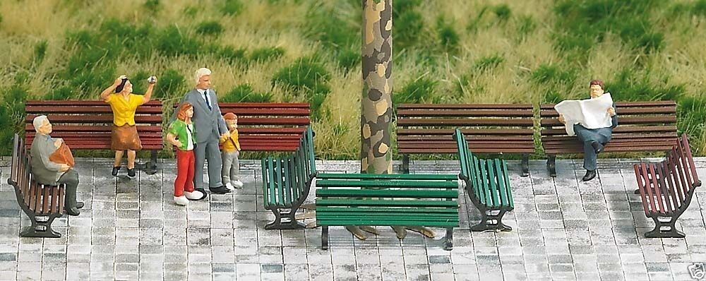 BUSCH 1149 12 Park Benches 1:87