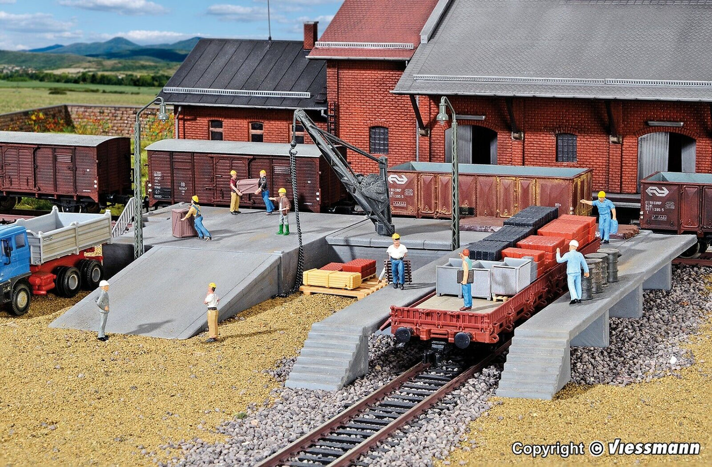 kibri 38620 H0 Deco set Loading platforms with crane (HO) 1:87