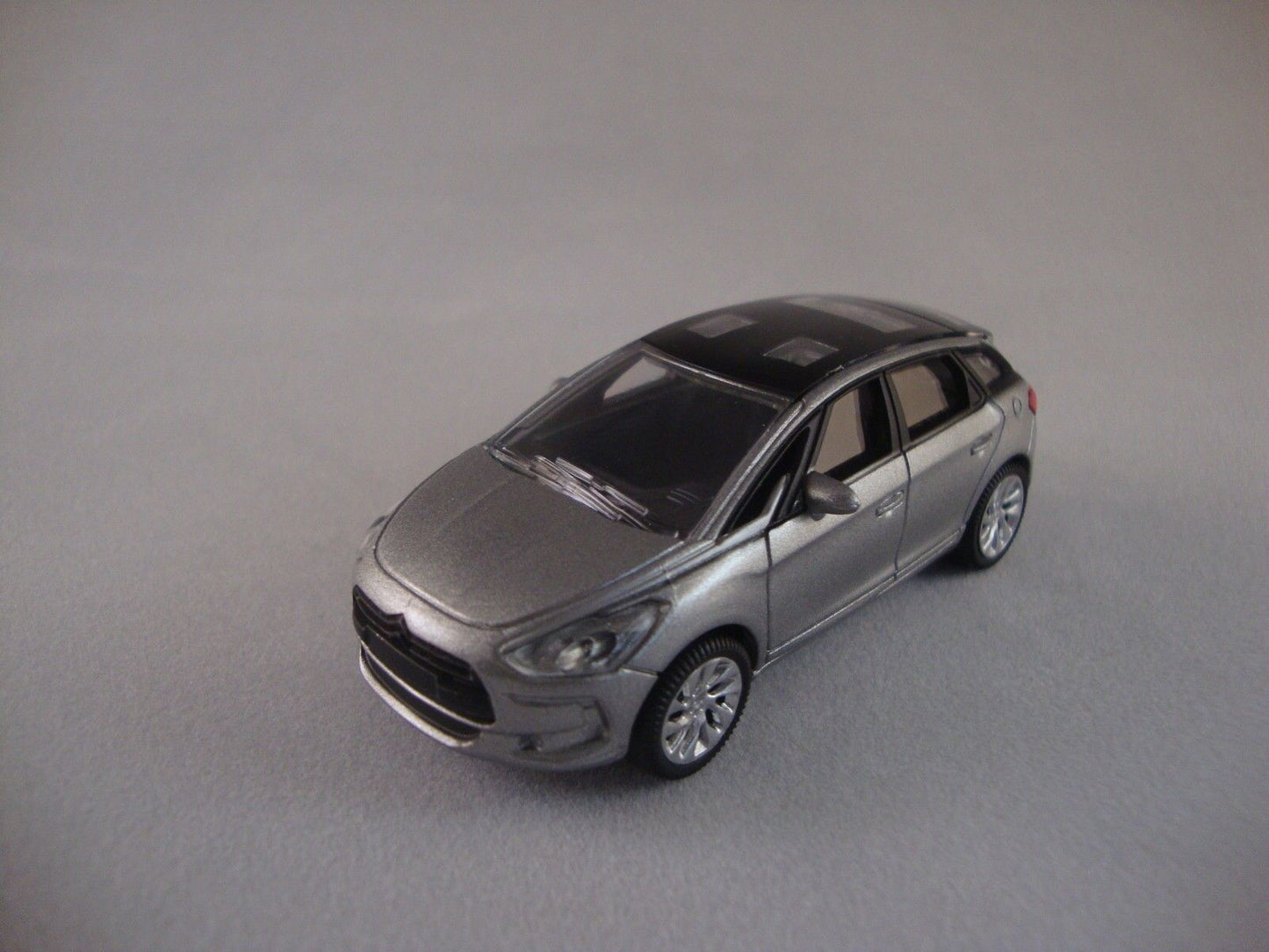 Norev 319001 Citoen DS 5 3 inches