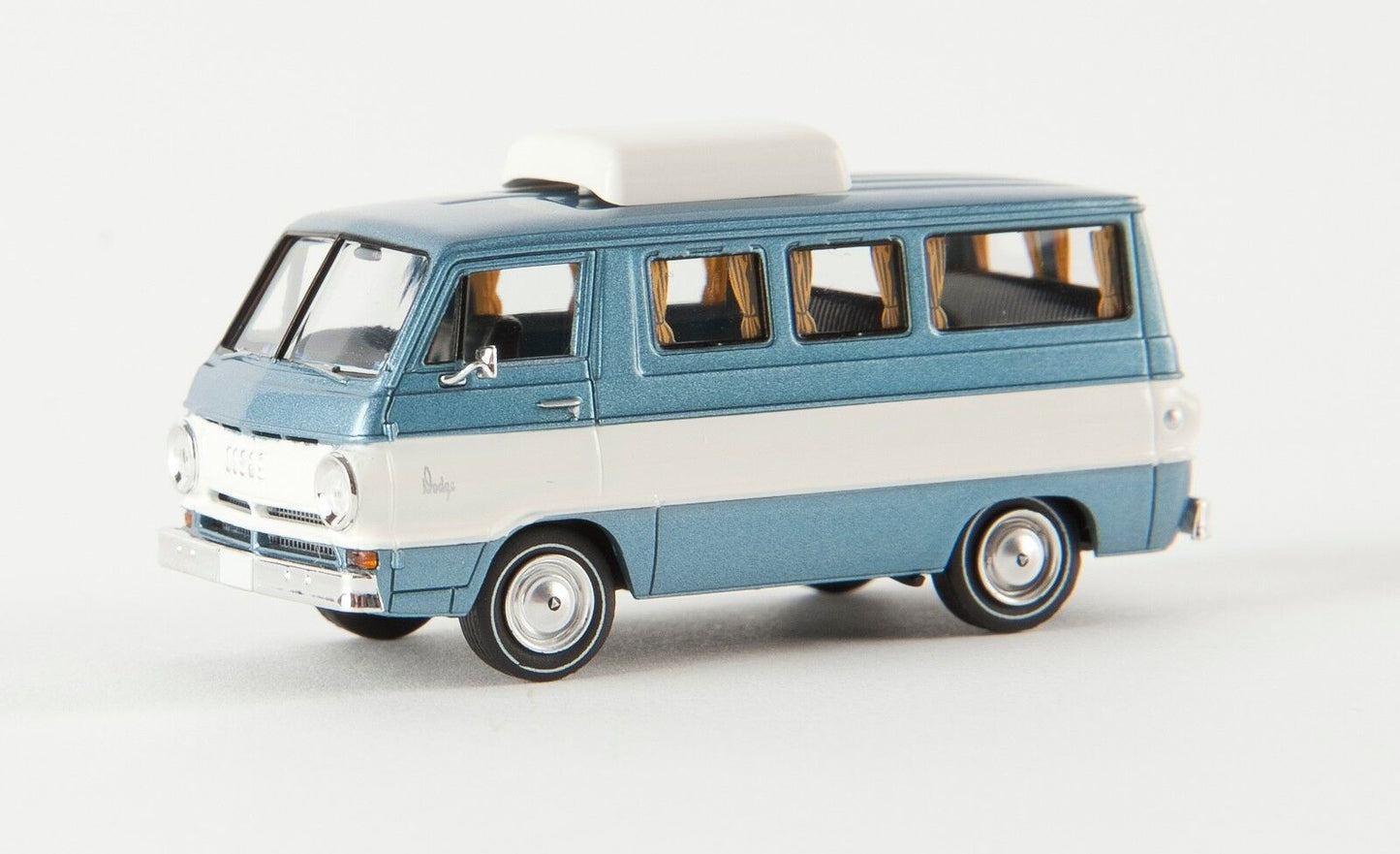 Brekina 34307 Dodge A 100 Camper , eisblau-met./weiß , TD 1:87