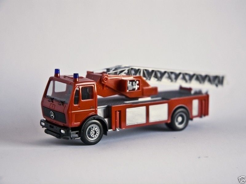 Herpa 29731 LKW H0 MB S turntable ladder 1:87 HO