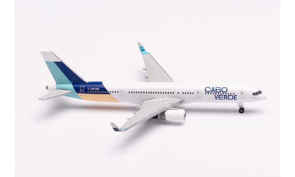 HERPA 534581 CABO VERDE AIRLINES BOEING 757-200 1:500