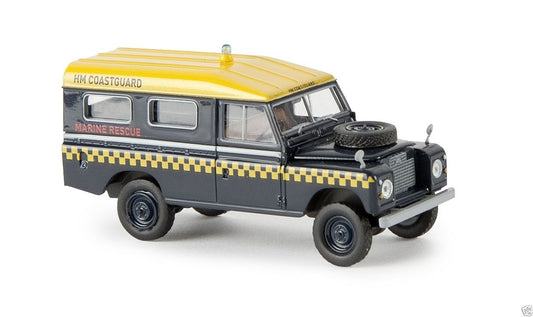 Brekina 13767 Land Rover 109 geschl. 'HM Coastguard' von Starmada 1:87