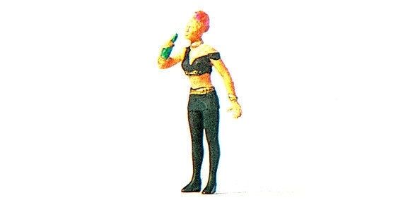 Preiser  28047 Punk woman 1:87