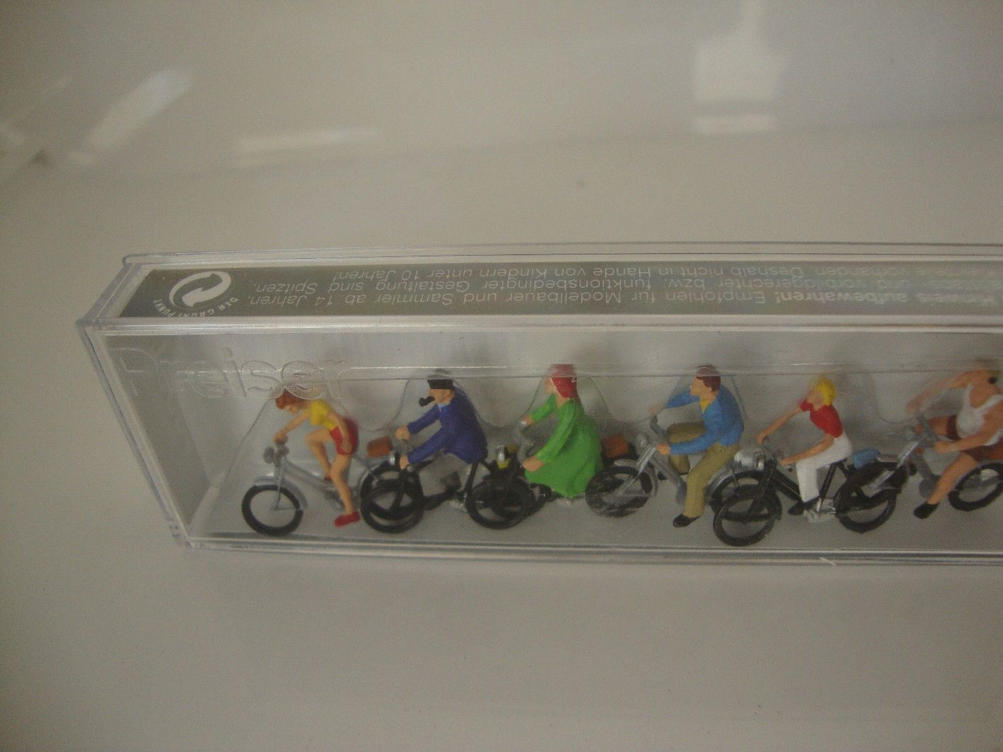 Preiser 10091 Cyclists 1:87 (HO Gauge)