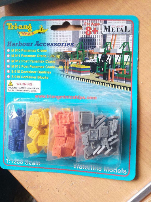 TRIANG Container Blocks - 4 colours - 1:1200 Scale Product Code: TR1S919