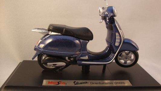 Maisto Vespa Granturismo (2003) Blue 1:18