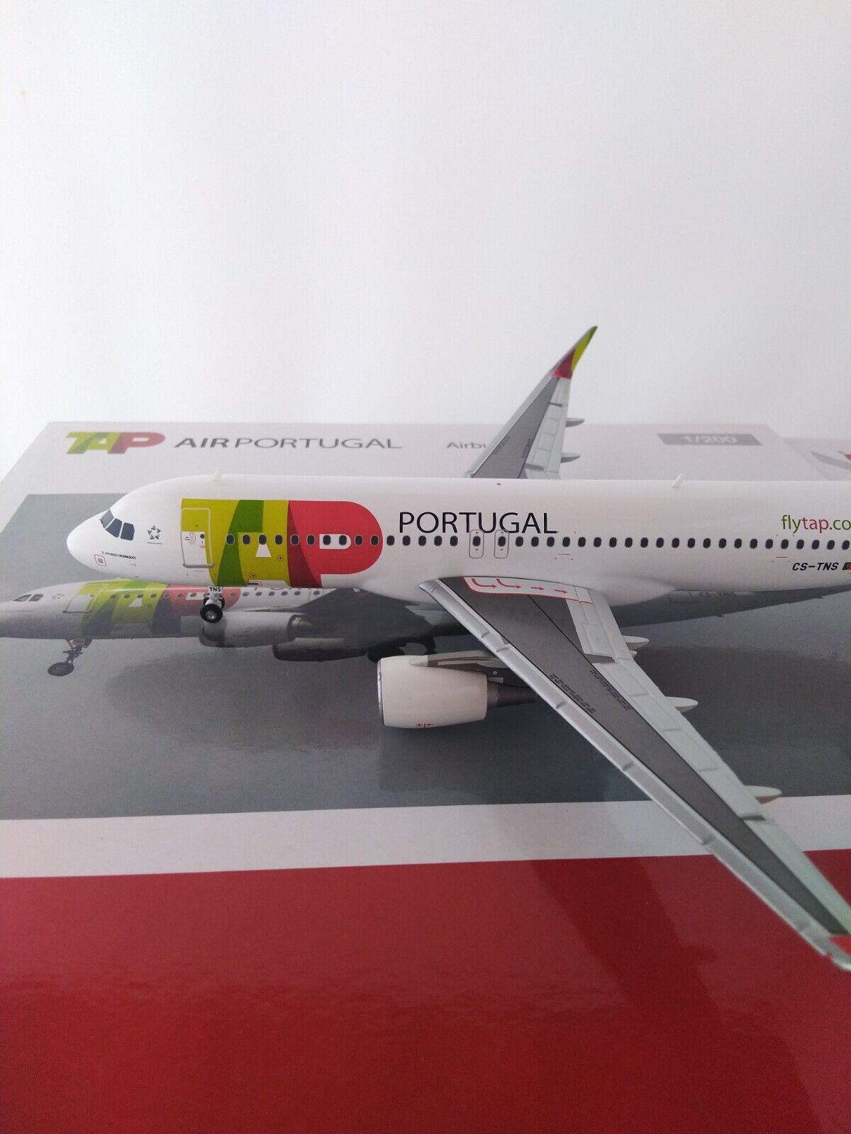 Herpa 558747  TAP Portugal Airbus A320 - CS-TNS "D. Afonso Henriques" 1:200