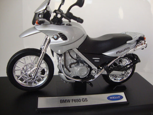 Welly 1:18 12146PW BMW F650 GS  suberb detail