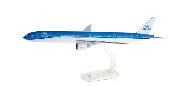 Herpa 610872  KLM Boeing 777-300ER 1:200 suberb detail