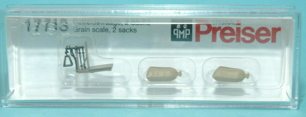 Preiser 17713 Gauge H0 Grain scale, 2 sacks. Ready-made model 1:87