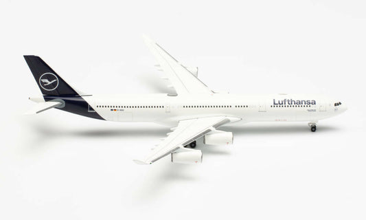 Herpa 535410  LUFTHANSA AIRBUS A340-300 – D-AIGU “CASTROP-RAUXEL”  1:500