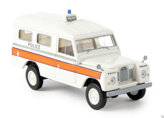 Brekina 13762 Land Rover 109 geschlossen Police von Starmada 1:87