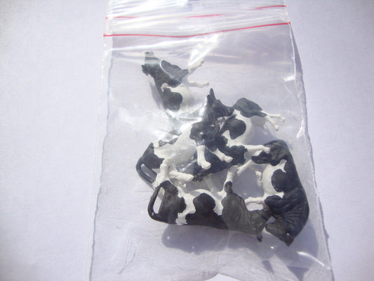 5 amaizing quality cows 1:87  preiser suberb detail